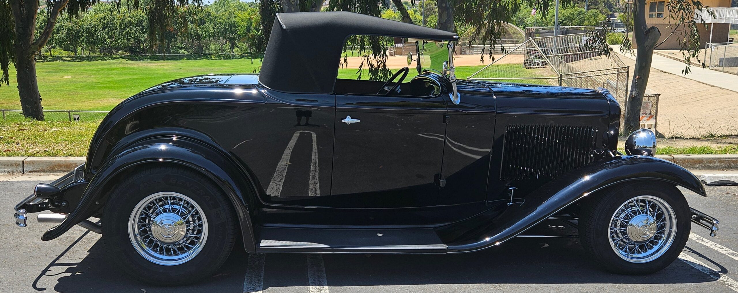 1932 Ford Roadster 302 V8 Manual All Steel - Image 2