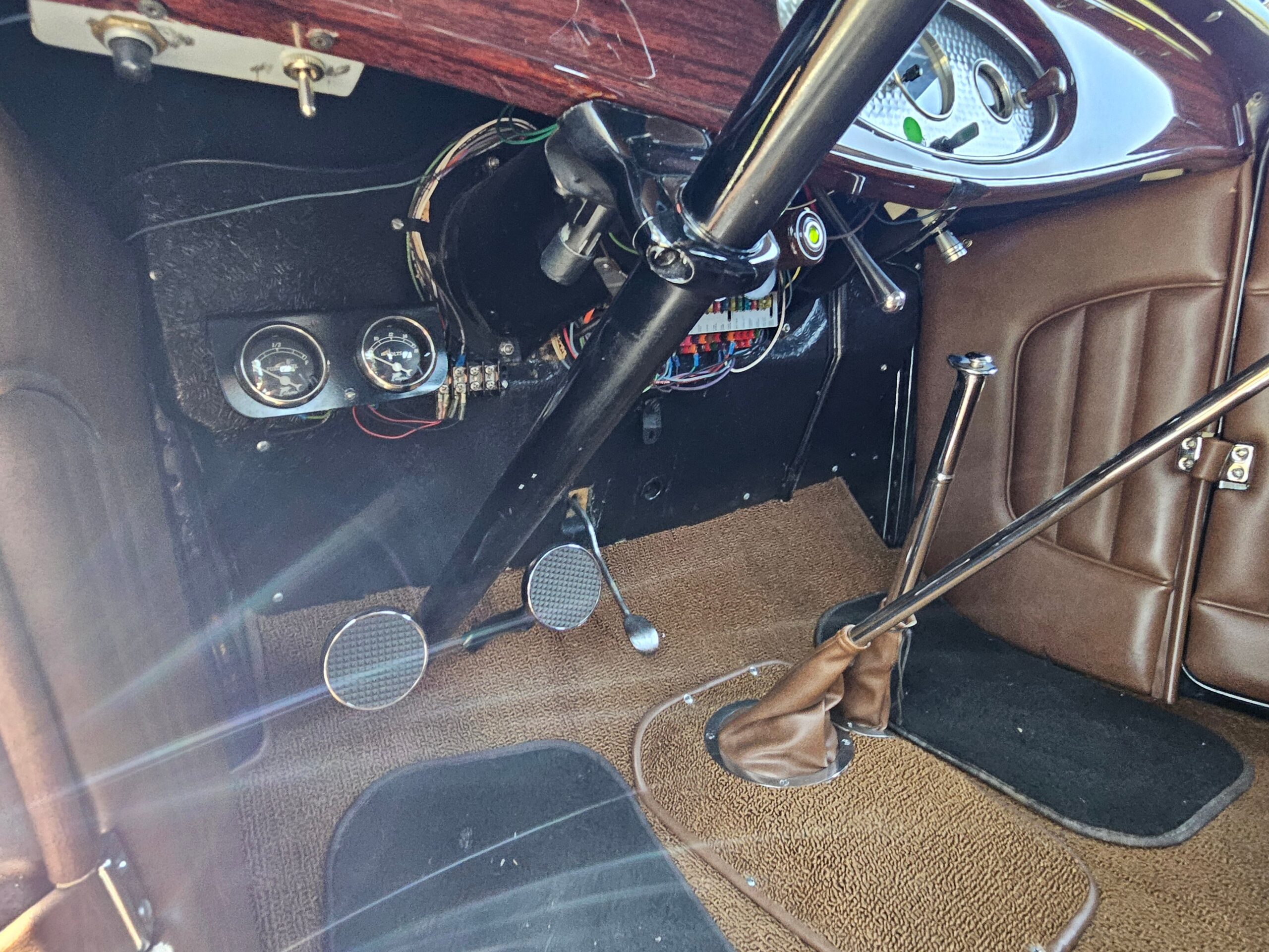 1932 Ford Roadster 302 V8 Manual All Steel - Image 20