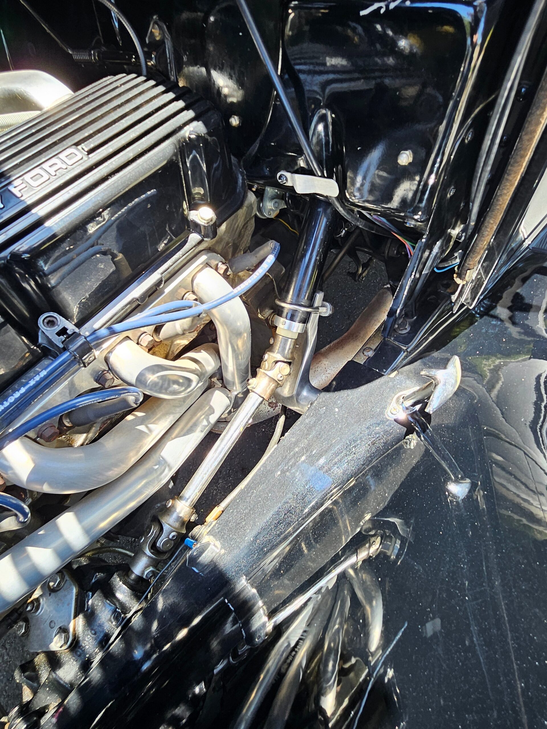 1932 Ford Roadster 302 V8 Manual All Steel - Image 29