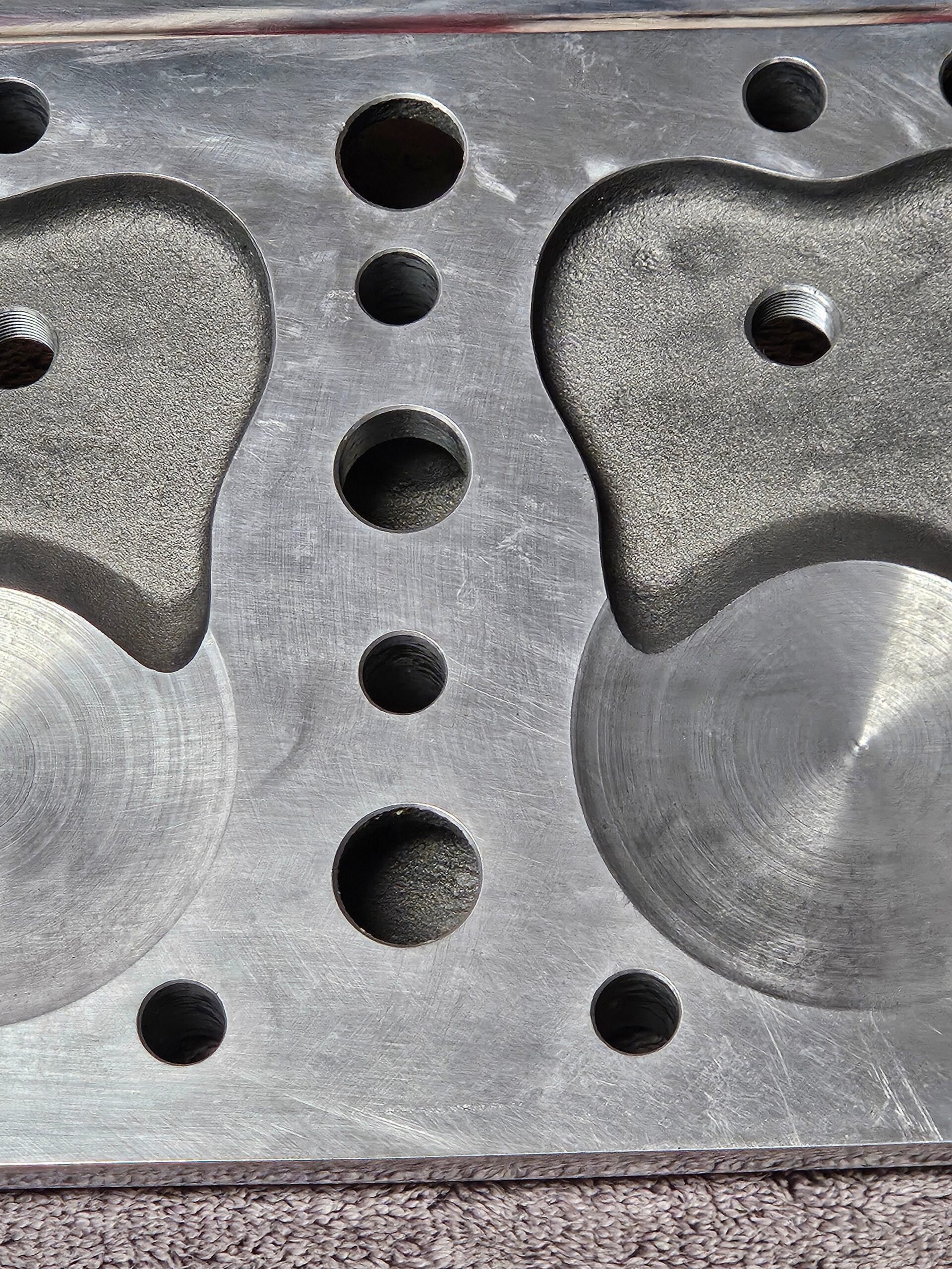 Navarro 59A Ford Flathead V8 Finned Aluminum Heads Pair New Polished 24-Stud - Image 5