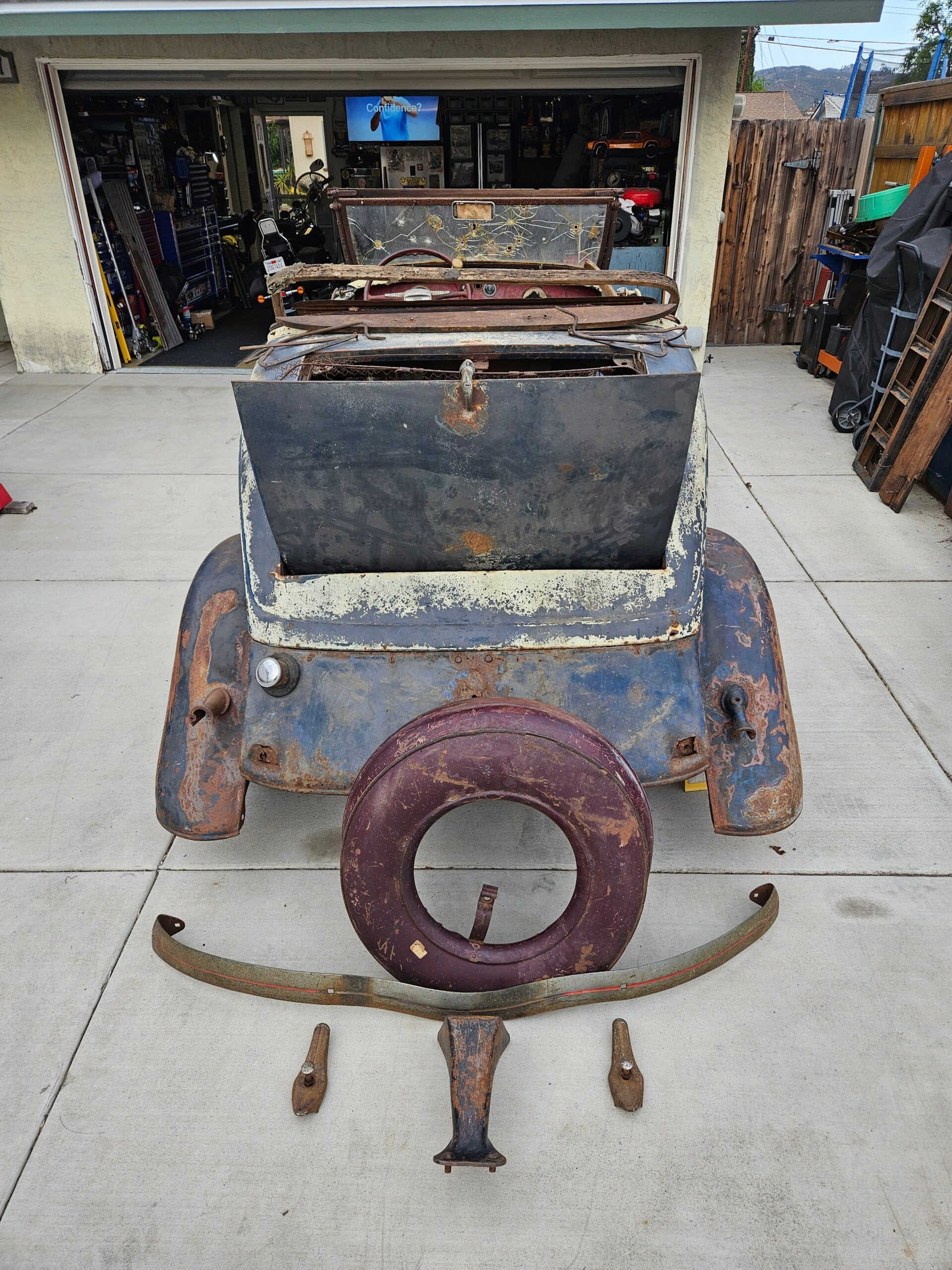 1934 Ford Roadster Project All Steel, Rumble Seat 8BA Flathead RUNS CA Title! - Image 29