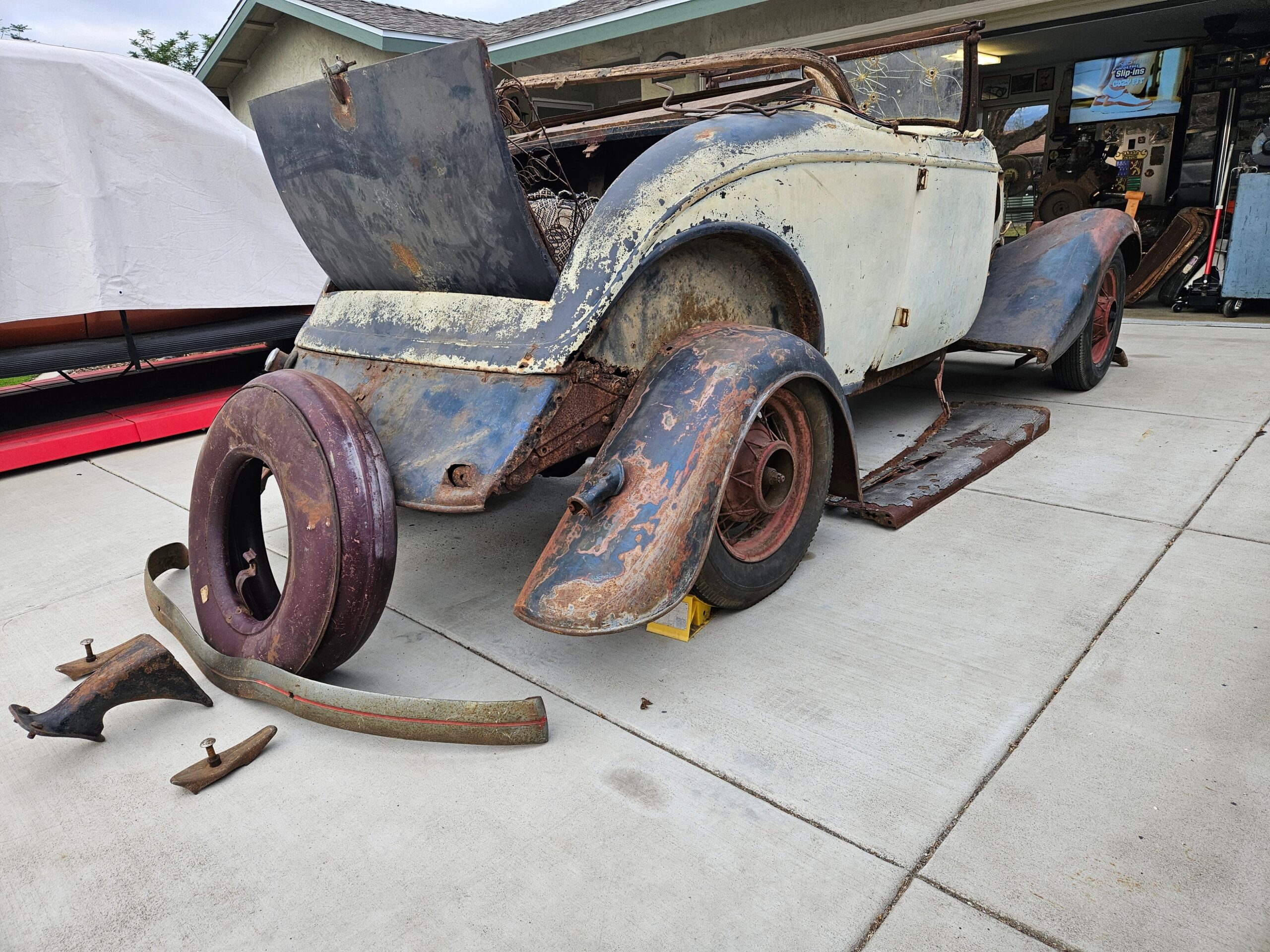 1934 Ford Roadster Project All Steel, Rumble Seat 8BA Flathead RUNS CA Title! - Image 28