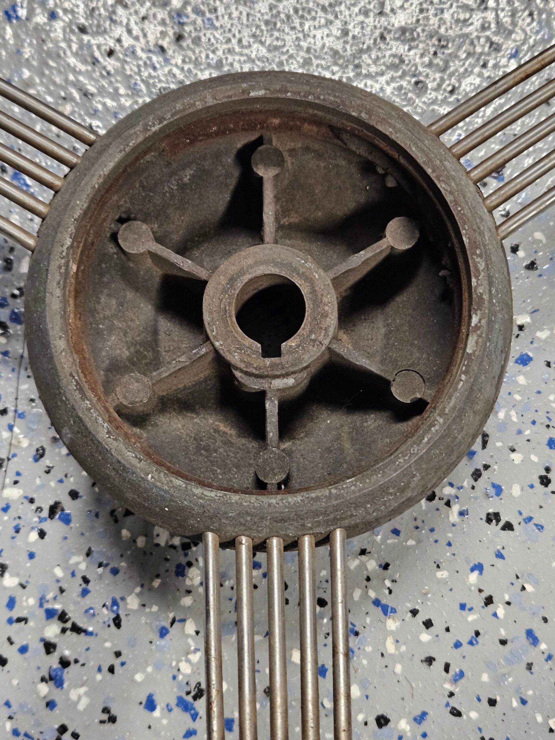 1938-1939 Ford 81A/91A-3600 17" Banjo Steering Wheel Original OEM V8 Hot Rod - Image 2