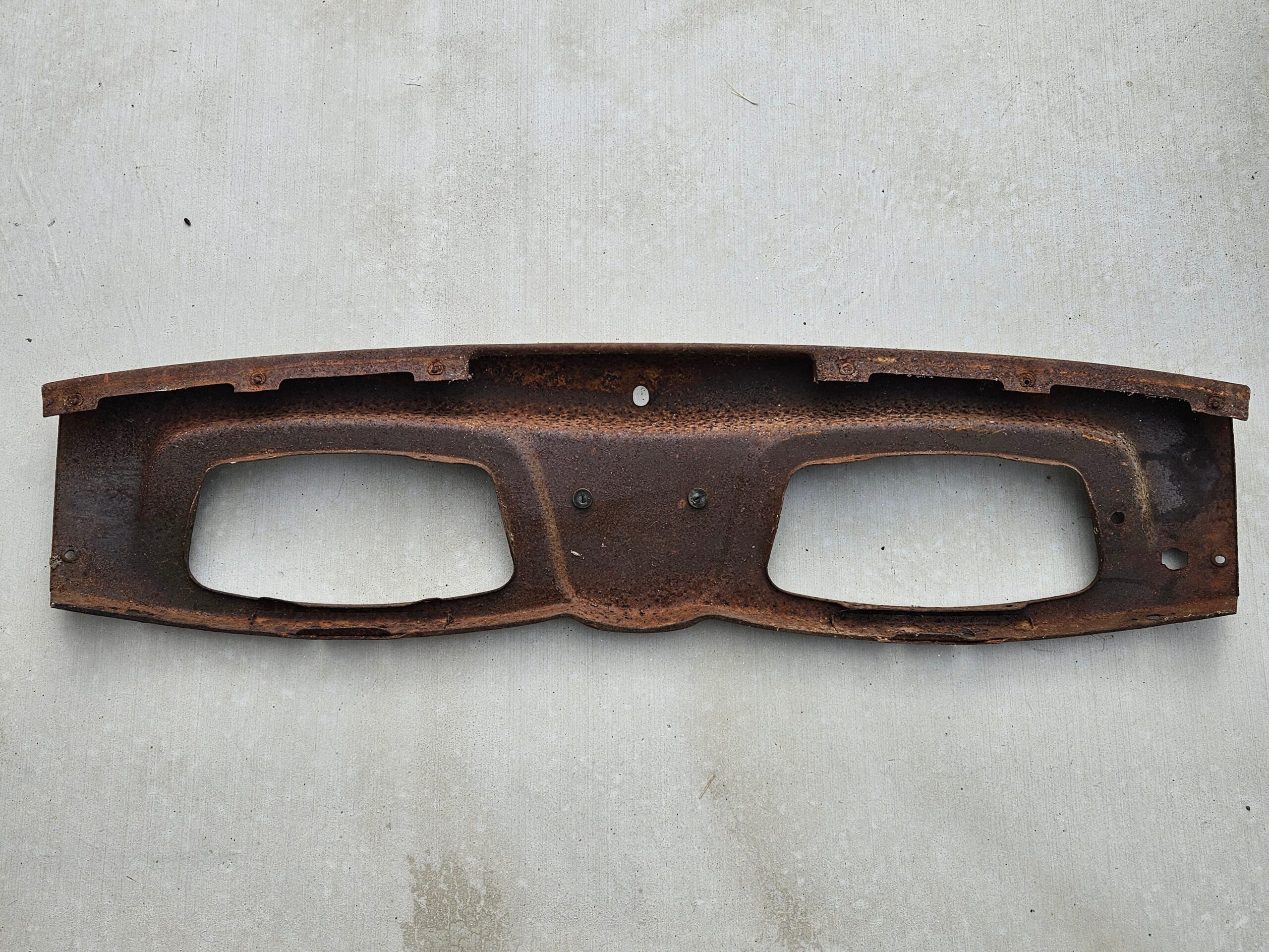 1933 Ford Closed Car Dash OEM Steel 40-302 Coupe Tudor - Image 7
