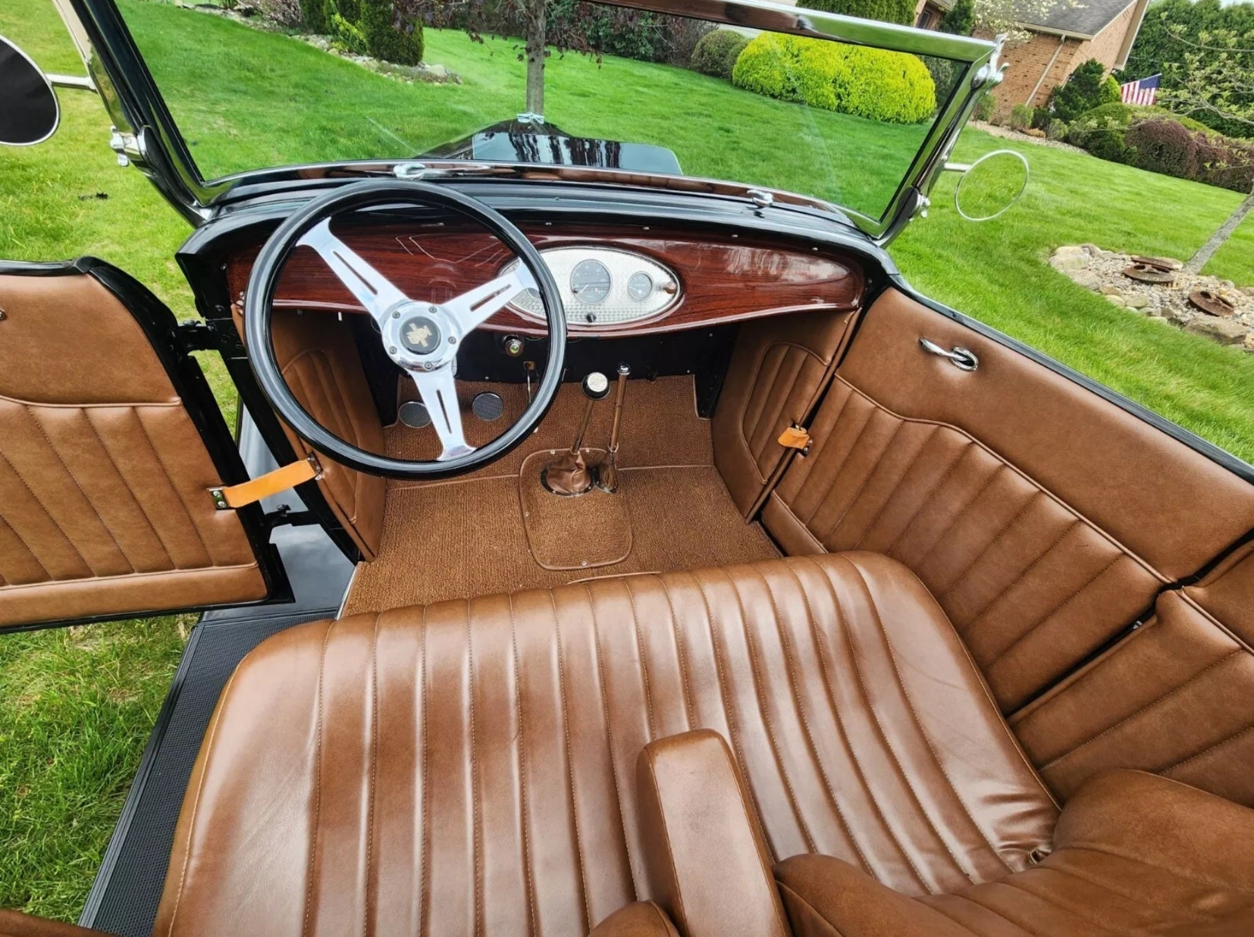 1932 Ford Roadster 302 V8 Manual All Steel - Image 17